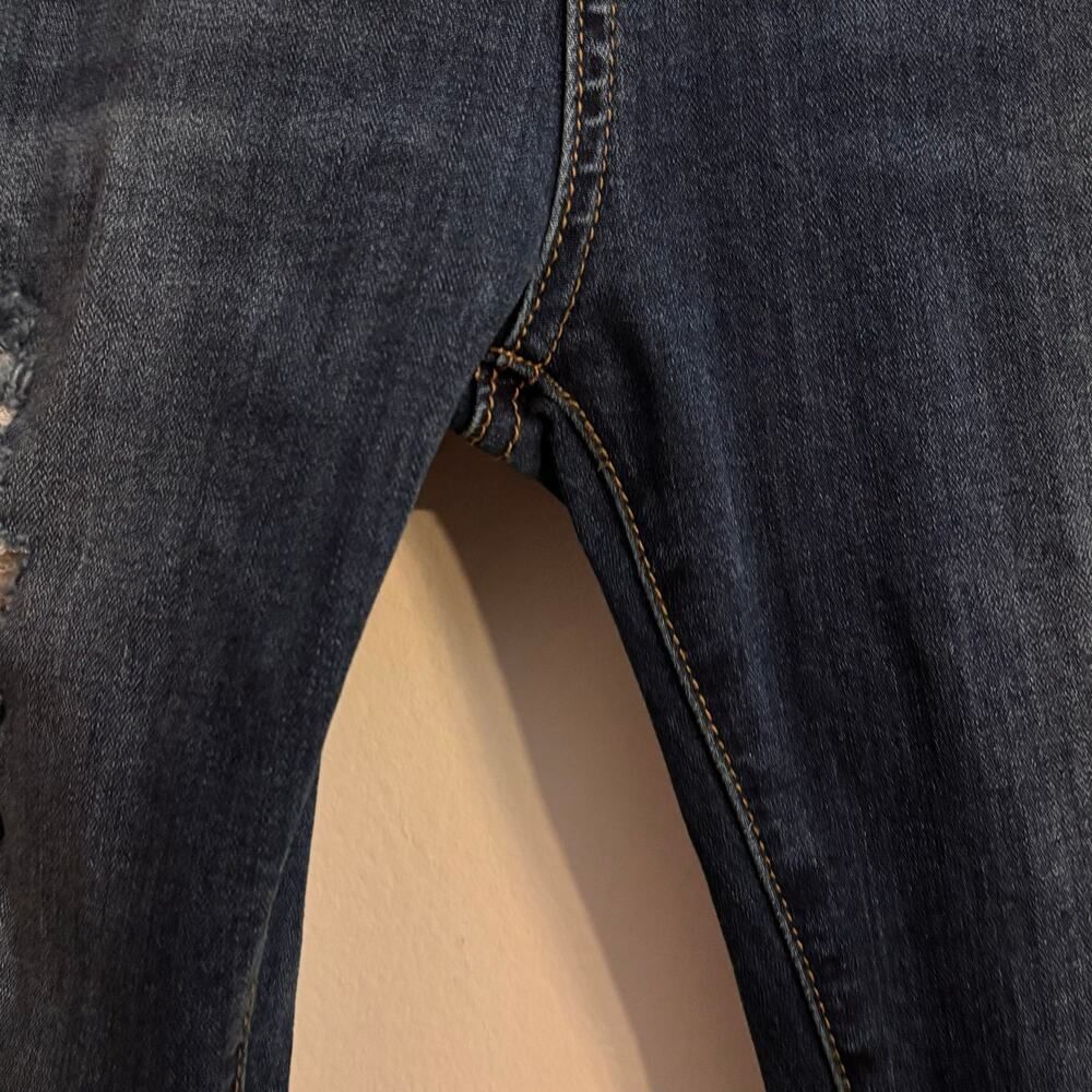 Judy Blue Skinny Fit Distressed Jeans Medium Wash Stretch 15/32 Boho Y2K - Picture 5 of 7